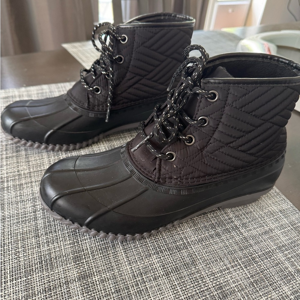 Magellan Duck Boots Black Closed Toe Lace Up Casual Walking Shoes Women Size 8